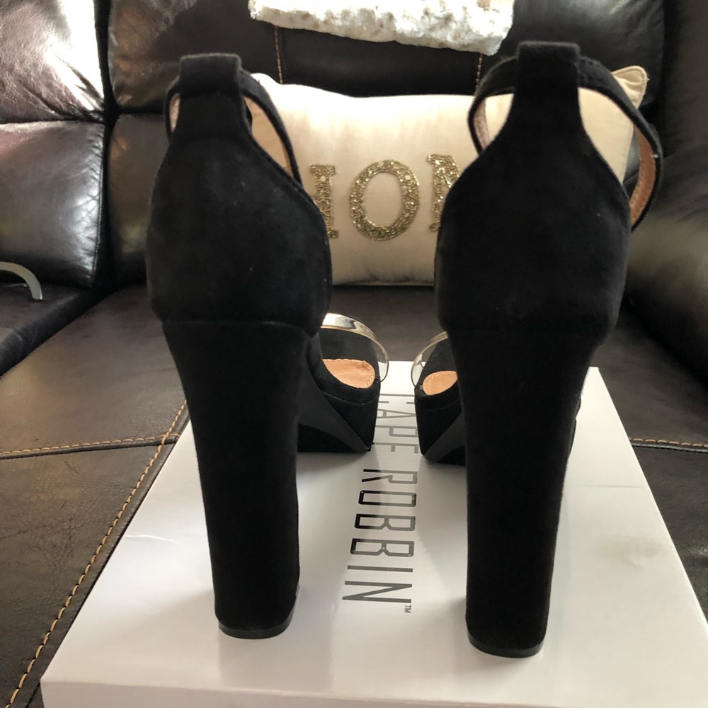 Cape Robbin Platform Sandals - Picture 2 of 5